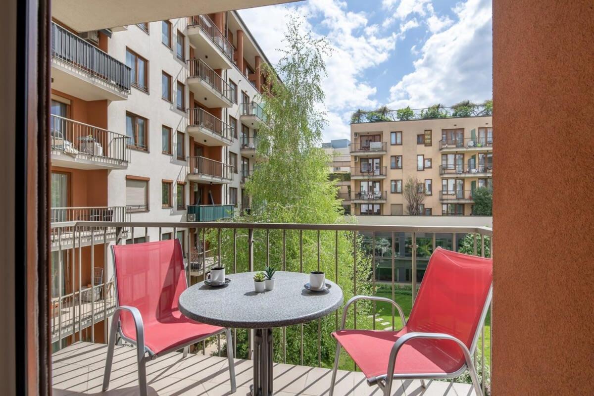 Apartament - Balcony - Modern